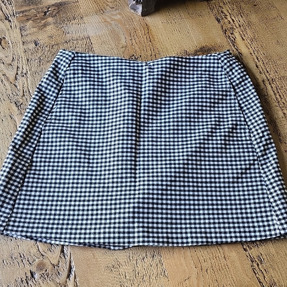 Urban Outfitters Black and White Gingham Mini Skirt